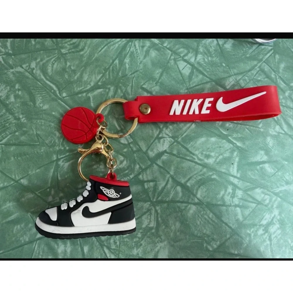 Nike Air Jordan 1 Sneaker Keychain Red Black White Basketball Shoe Charm Strap